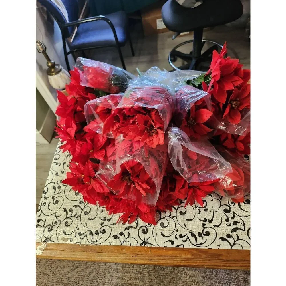 19 Bundles of Faux Poinsettas